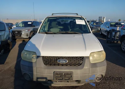 2007 Ford Escape Xls/Xls Manual z USA, uszkodzony, nr VIN 1FMYU02Z77KA54456